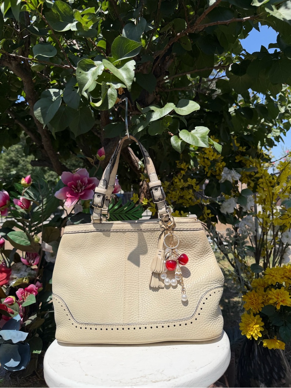 Coach classic Cream Leather Satchel Handbag